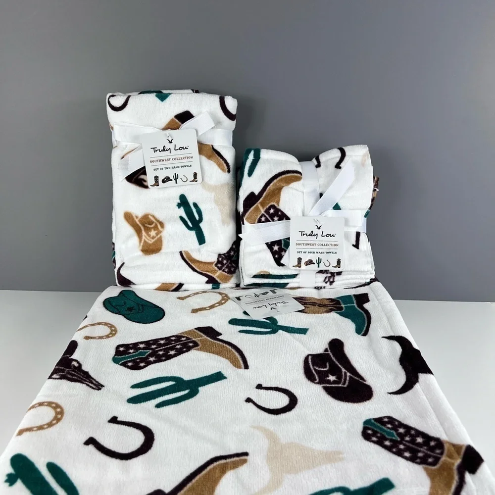Truly Lou Southwest Collection - 8 Piece Bath Towel Set Cowboy Boots Hat NEW